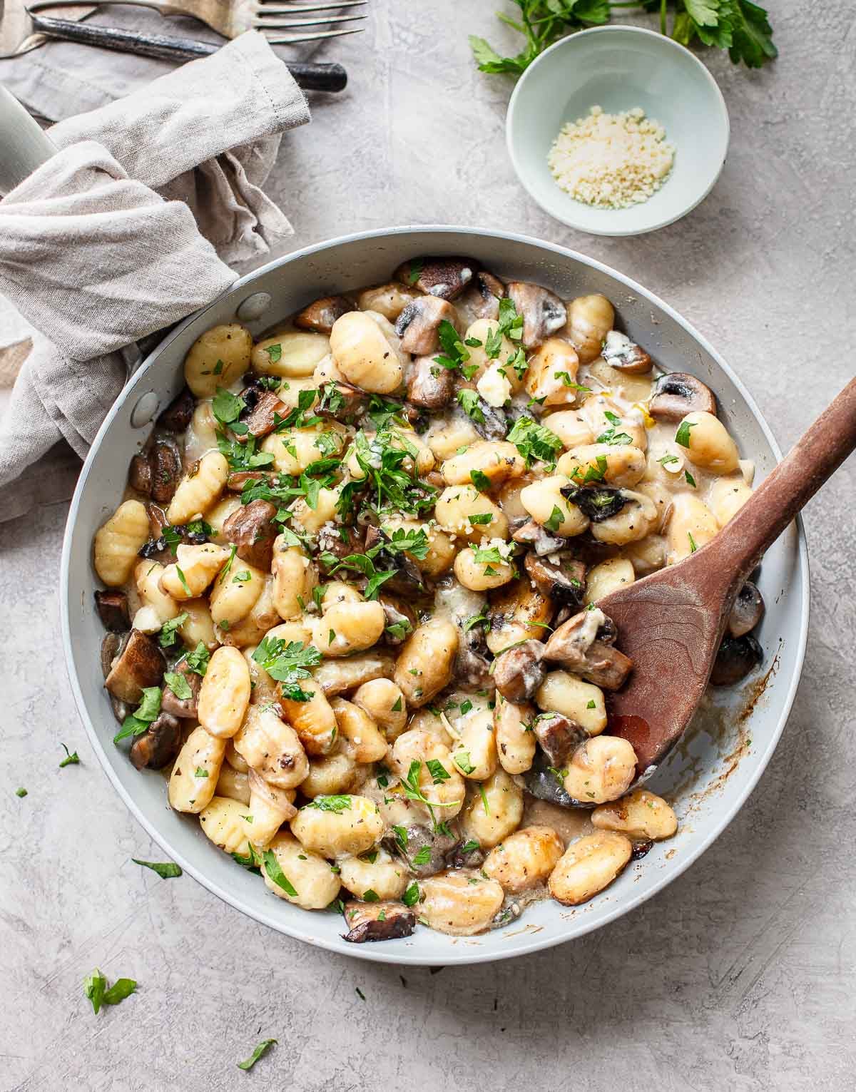 One-Pan Mushroom Gnocchi: Easy Weeknight Comfort in 20 Minutes